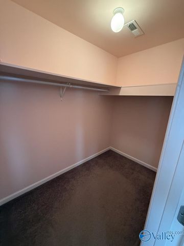 207 Victory Lane NE, Huntsville, AL 35811