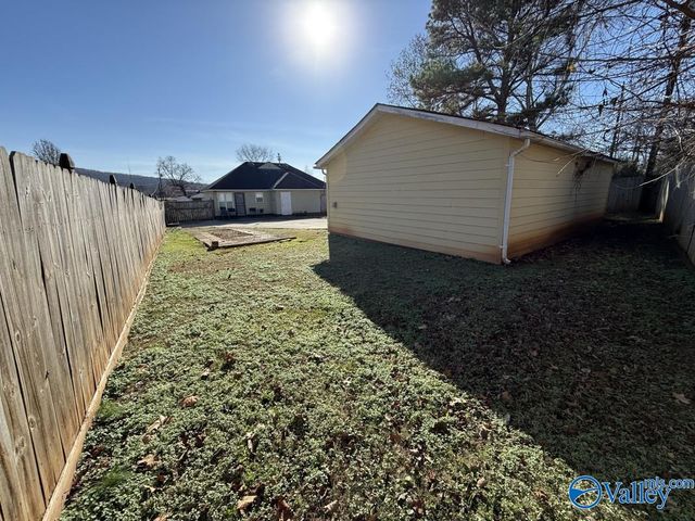 207 Victory Lane NE, Huntsville, AL 35811