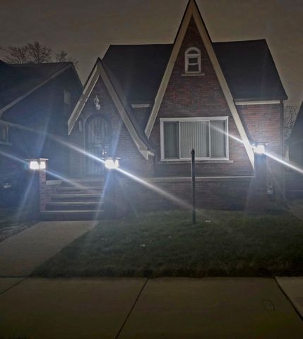 15370 Hartwell Street, Detroit City, MI 48227