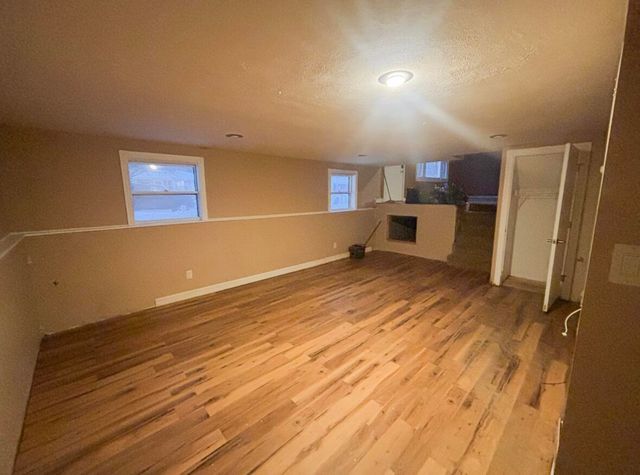 4265 E 28th Avenue, Lake Station, IN 46405