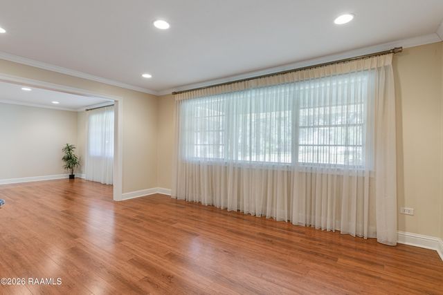 303 Edgewater Drive, New Iberia, LA 70563