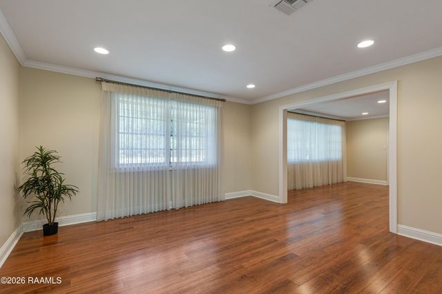 303 Edgewater Drive, New Iberia, LA 70563