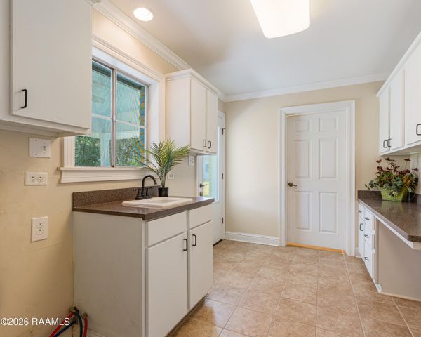 303 Edgewater Drive, New Iberia, LA 70563