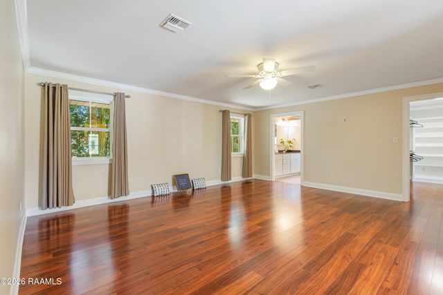 303 Edgewater Drive, New Iberia, LA 70563