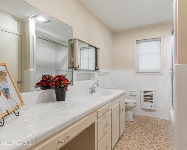 303 Edgewater Drive, New Iberia, LA 70563