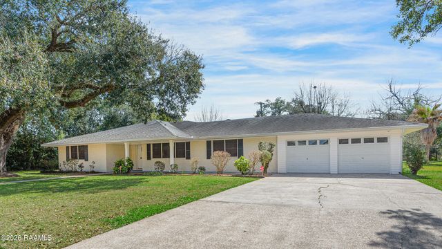 303 Edgewater Drive, New Iberia, LA 70563