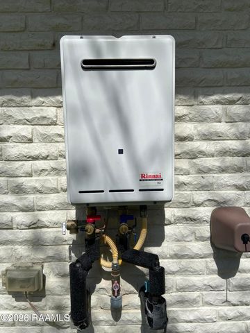 303 Edgewater Drive, New Iberia, LA 70563