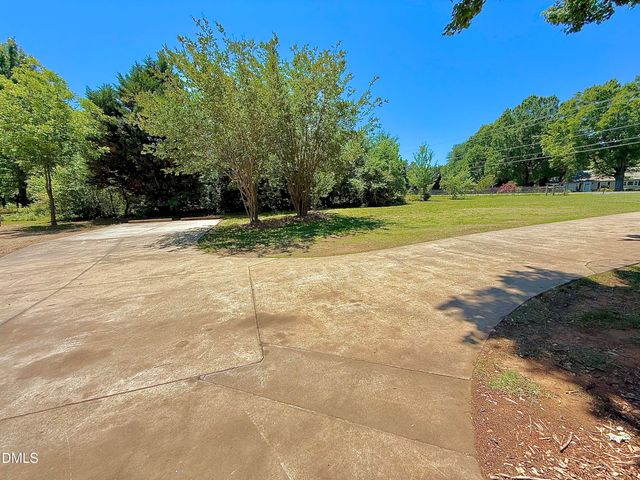 6288 N Nc Highway 87 N, Gibsonville, NC 27249