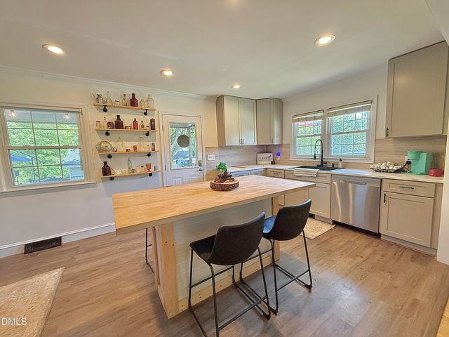 6288 N Nc Highway 87 N, Gibsonville, NC 27249