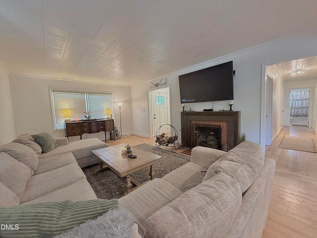 6288 N Nc Highway 87 N, Gibsonville, NC 27249