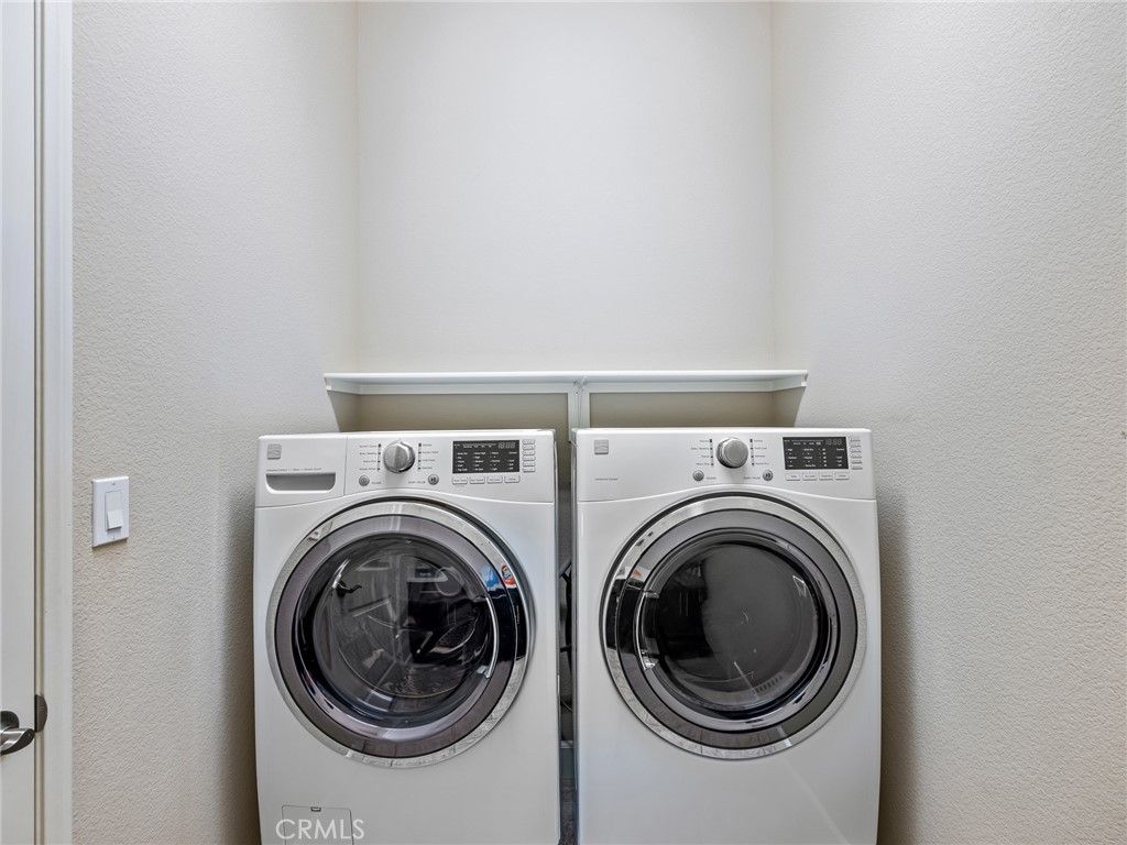 Image 11 of property listing at 10549 Green Valley Road, Apple Valley, CA 92308