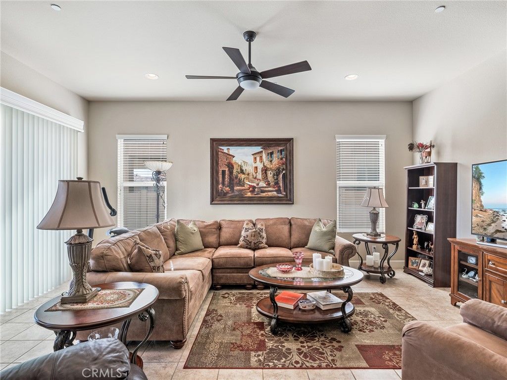 Image 16 of property listing at 10549 Green Valley Road, Apple Valley, CA 92308