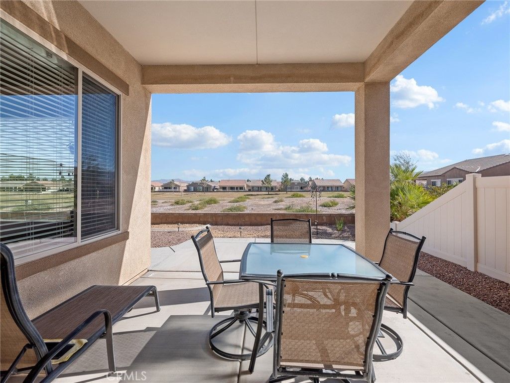 Image 23 of property listing at 10549 Green Valley Road, Apple Valley, CA 92308