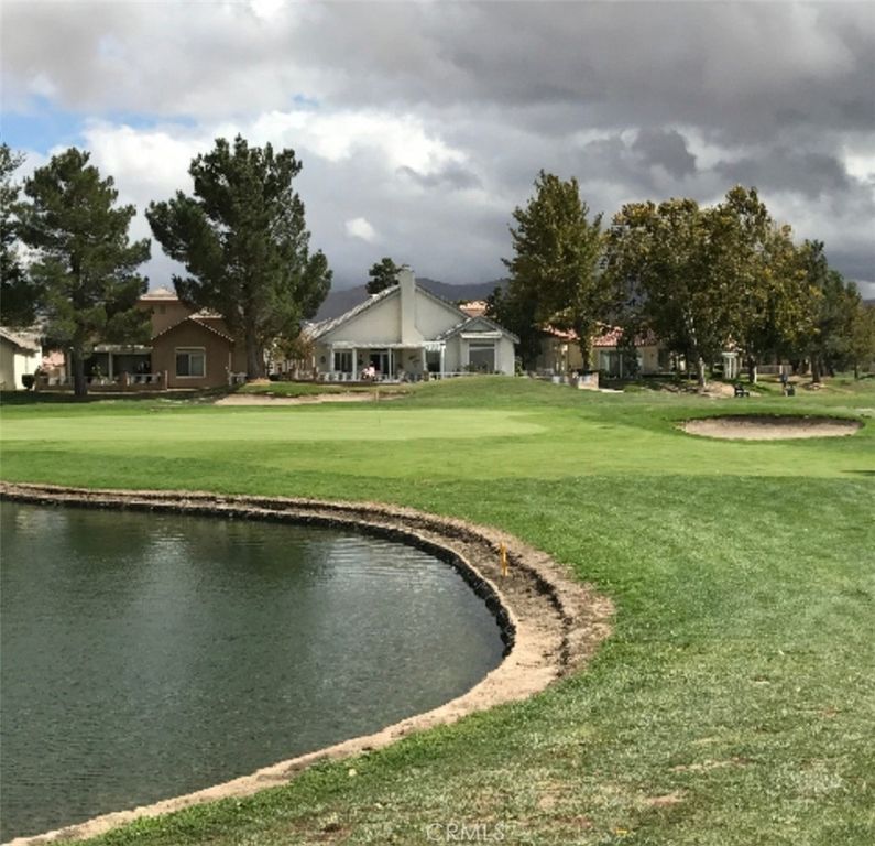 Image 31 of property listing at 10549 Green Valley Road, Apple Valley, CA 92308