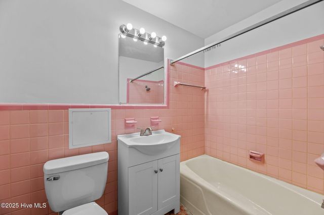 607 Pinetree Drive, New Bern, NC 28562