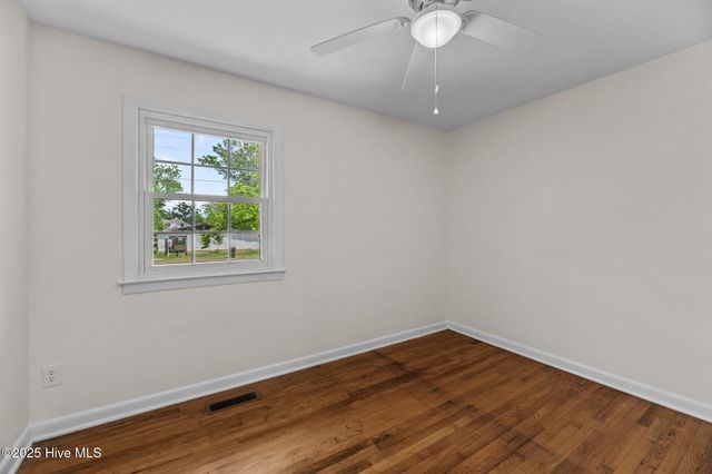 607 Pinetree Drive, New Bern, NC 28562