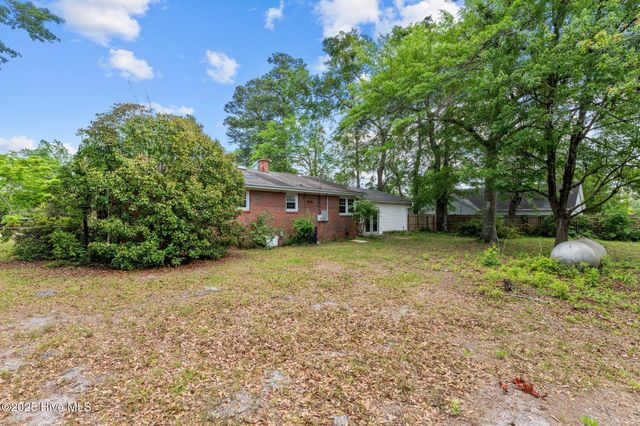 607 Pinetree Drive, New Bern, NC 28562