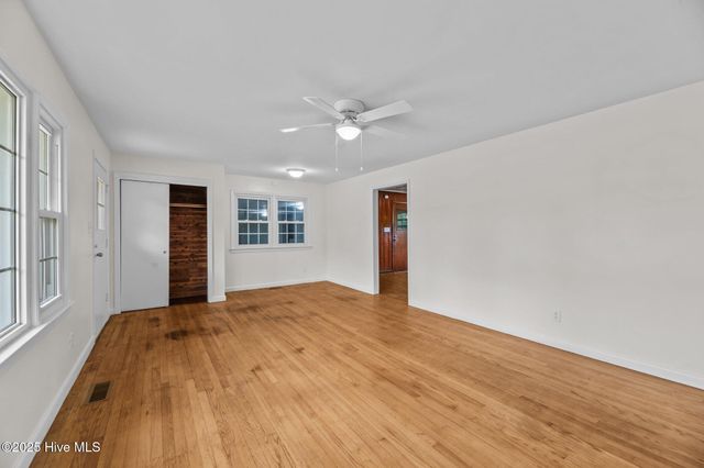 607 Pinetree Drive, New Bern, NC 28562