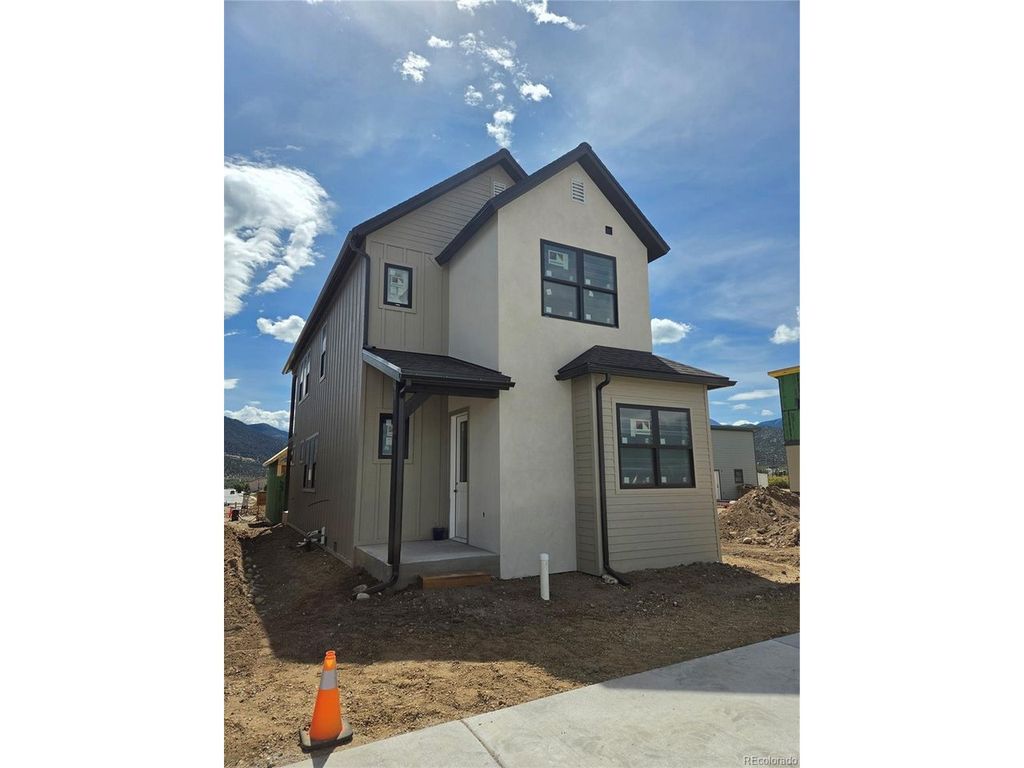 10813 Bristlecone Ave, Poncha Springs, CO 81201