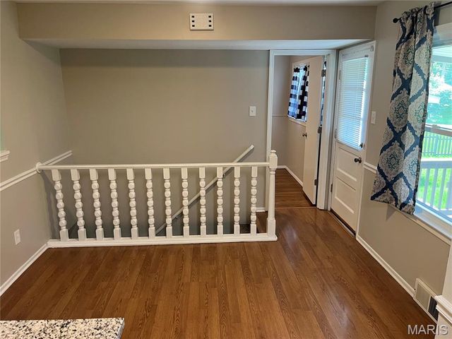 270 W Saint Anthony Lane, Florissant, MO 63031