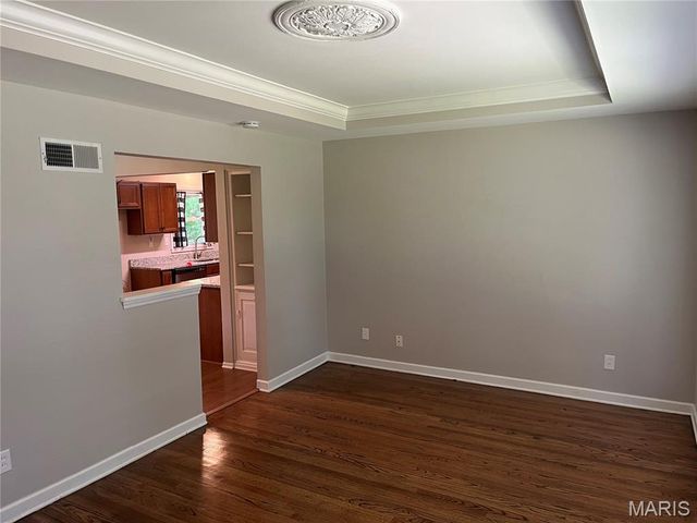 270 W Saint Anthony Lane, Florissant, MO 63031