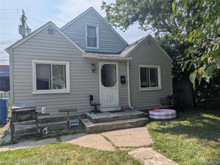 7052 Rivard Avenue, Warren, MI 48091