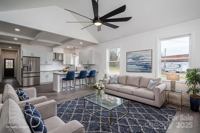 608 N Mountain Street, Cherryville, NC 28021