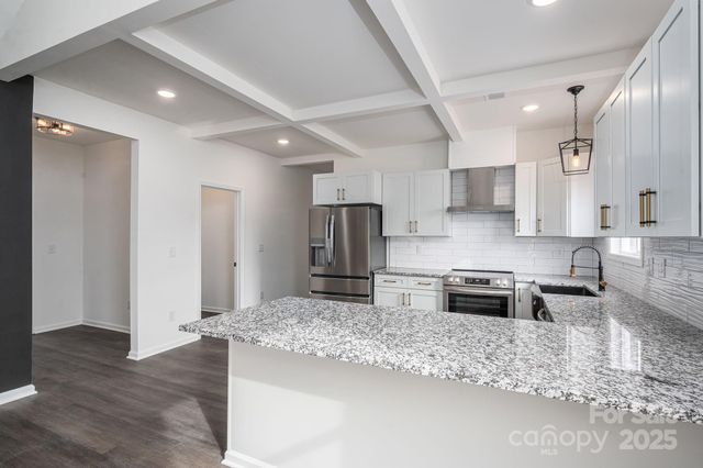 608 N Mountain Street, Cherryville, NC 28021