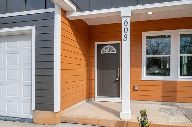 608 N Mountain Street, Cherryville, NC 28021