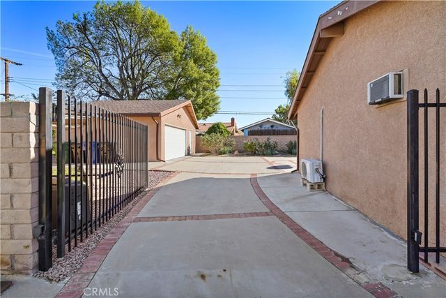 17147 Vintage, Northridge, CA 91325