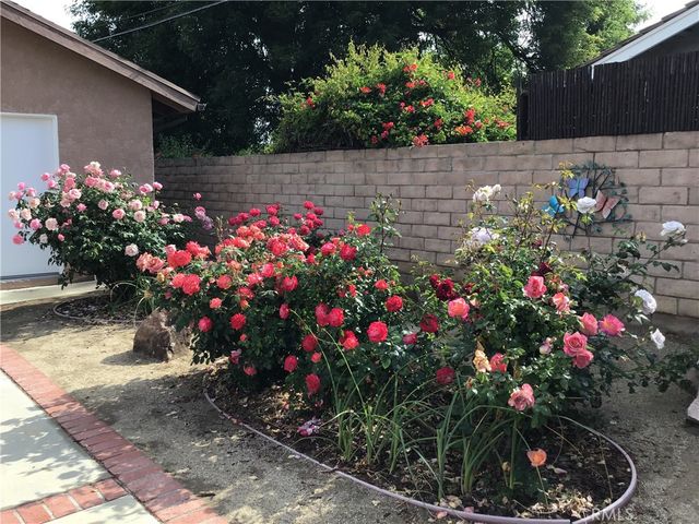 17147 Vintage, Northridge, CA 91325