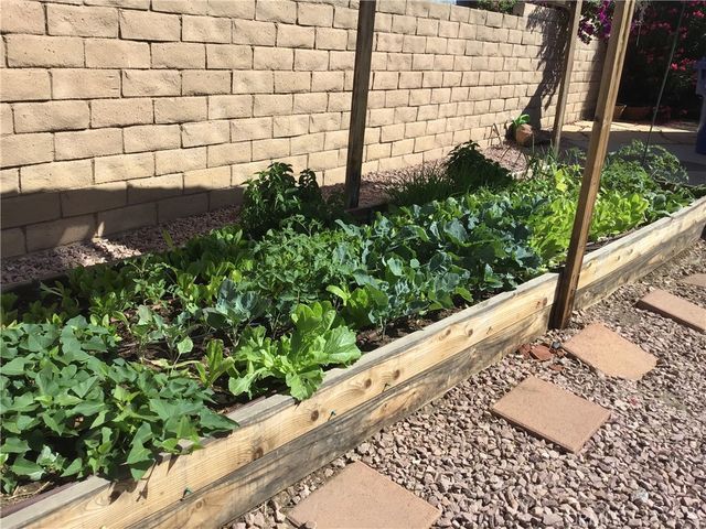 17147 Vintage, Northridge, CA 91325