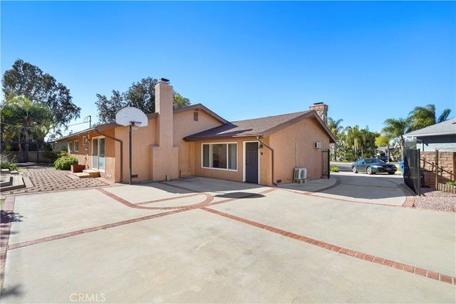 17147 Vintage, Northridge, CA 91325