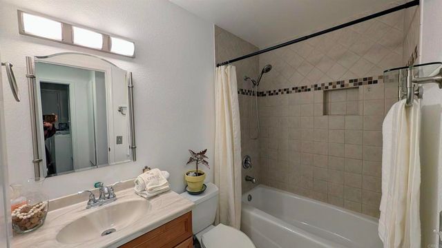 8748 Longwood Street, San Diego, CA 92126