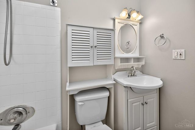 3157 Westbourne Drive, Green Twp, OH 45248