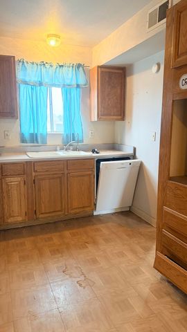4705 Palmas Altas Drive SE, Rio Rancho, NM 87124