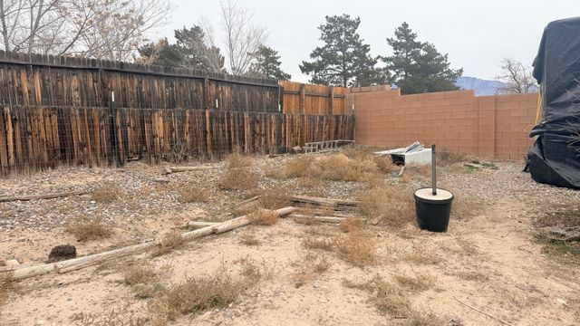 4705 Palmas Altas Drive SE, Rio Rancho, NM 87124