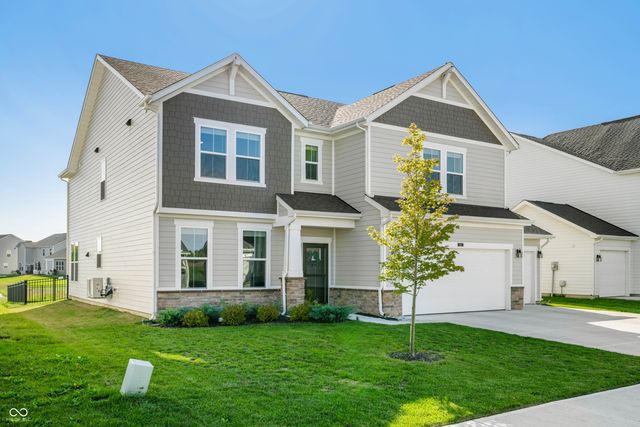 647 Bluestem Circle, New Whiteland, IN 46184