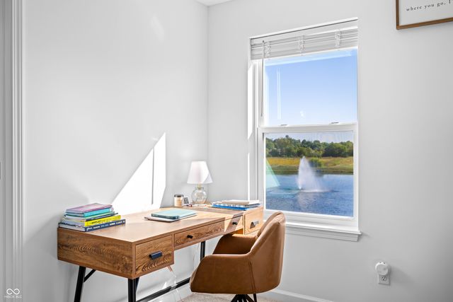 647 Bluestem Circle, New Whiteland, IN 46184