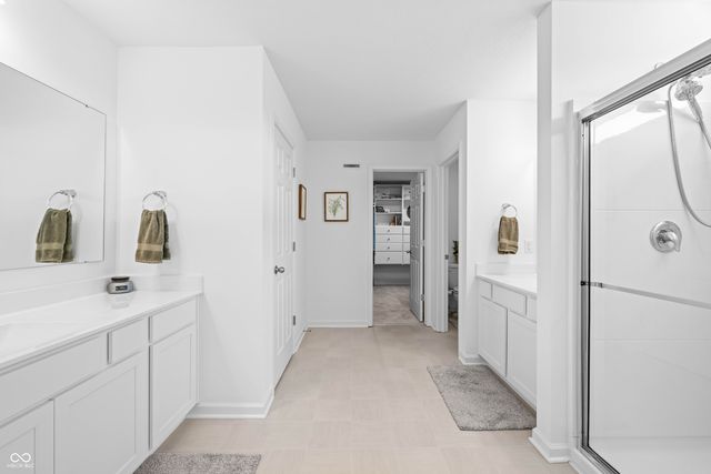 647 Bluestem Circle, New Whiteland, IN 46184