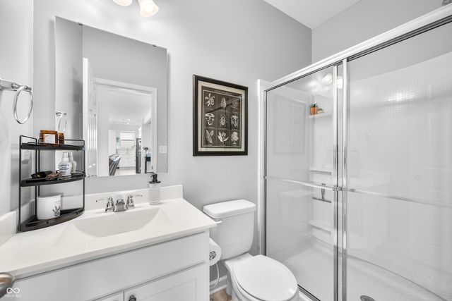 647 Bluestem Circle, New Whiteland, IN 46184