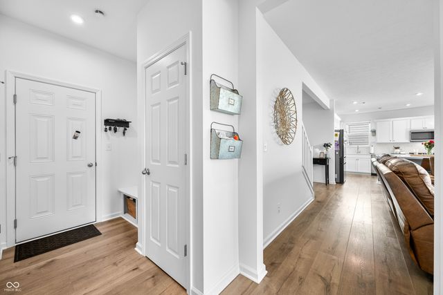 647 Bluestem Circle, New Whiteland, IN 46184