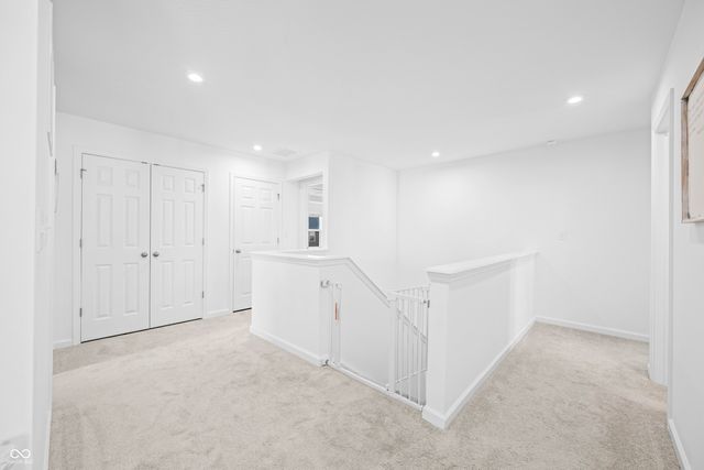 647 Bluestem Circle, New Whiteland, IN 46184