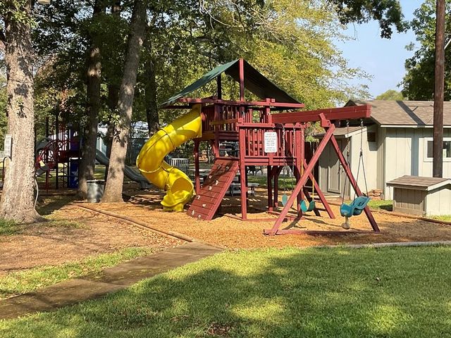 103 Eastwood Circle, Enchanted Oaks, TX 75156