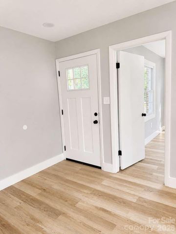 9113 Darius Court, Charlotte, NC 28227