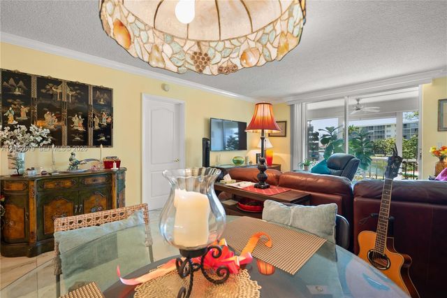 2851 Leonard Drive J210, Aventura, FL 33160