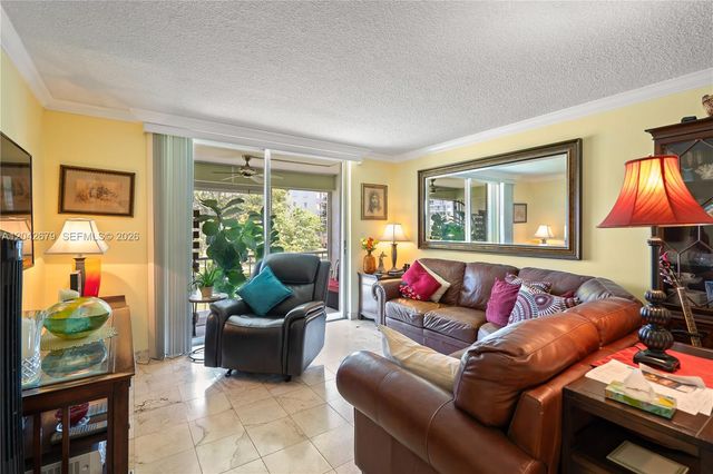 2851 Leonard Drive J210, Aventura, FL 33160