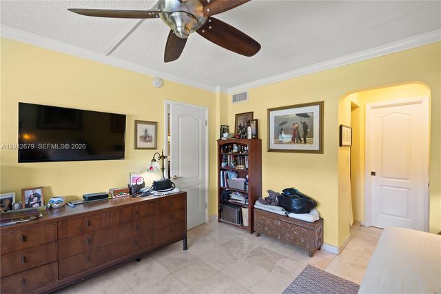 2851 Leonard Drive J210, Aventura, FL 33160