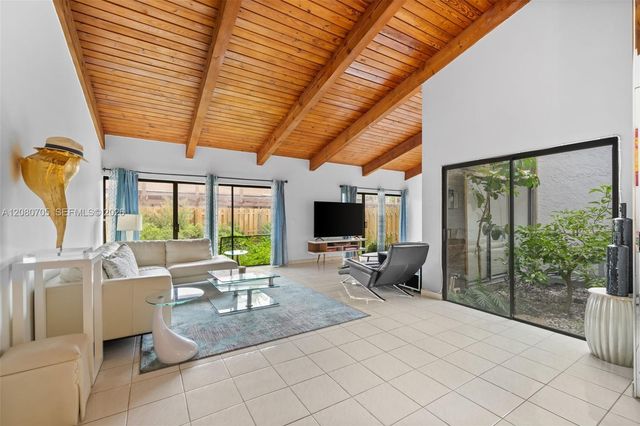 2679 S Parkview Drive, Hallandale Beach, FL 33009