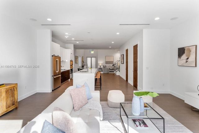 3052 Day Ave 2, Miami, FL 33133